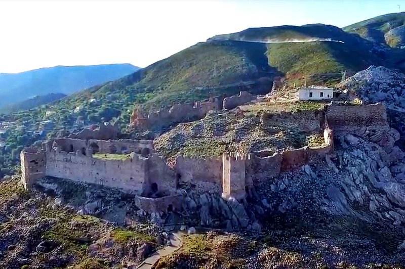 Castello Rosso red castle ruins